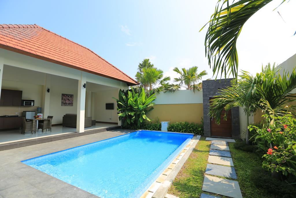 Putri Bali Villa Seminyak Eksteriør bilde